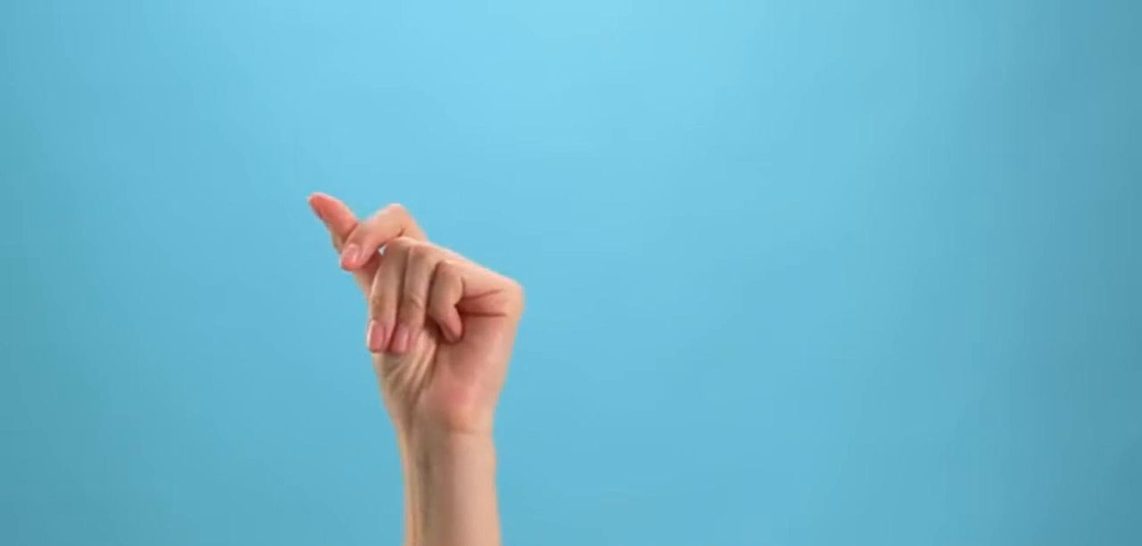 荣耀手机如何上下分屏？