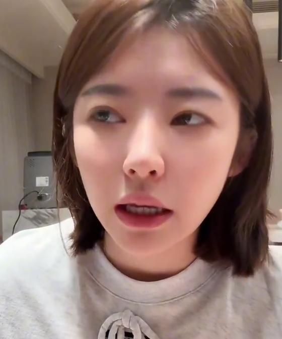 黄一鸣女儿被虐待！直播诉苦以泪洗面，如今终于遭到了“反噬”