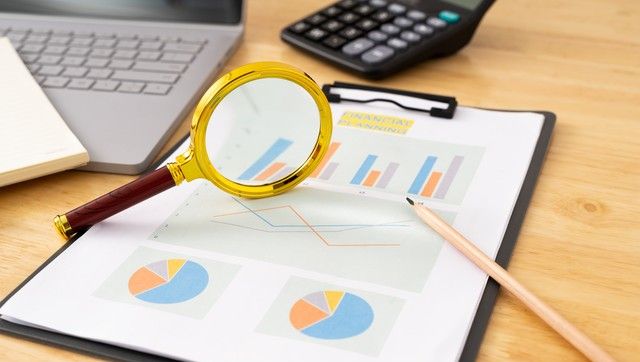 只按一键,瞬间自动美化报表格式!职场新人都能用,不用手动调!