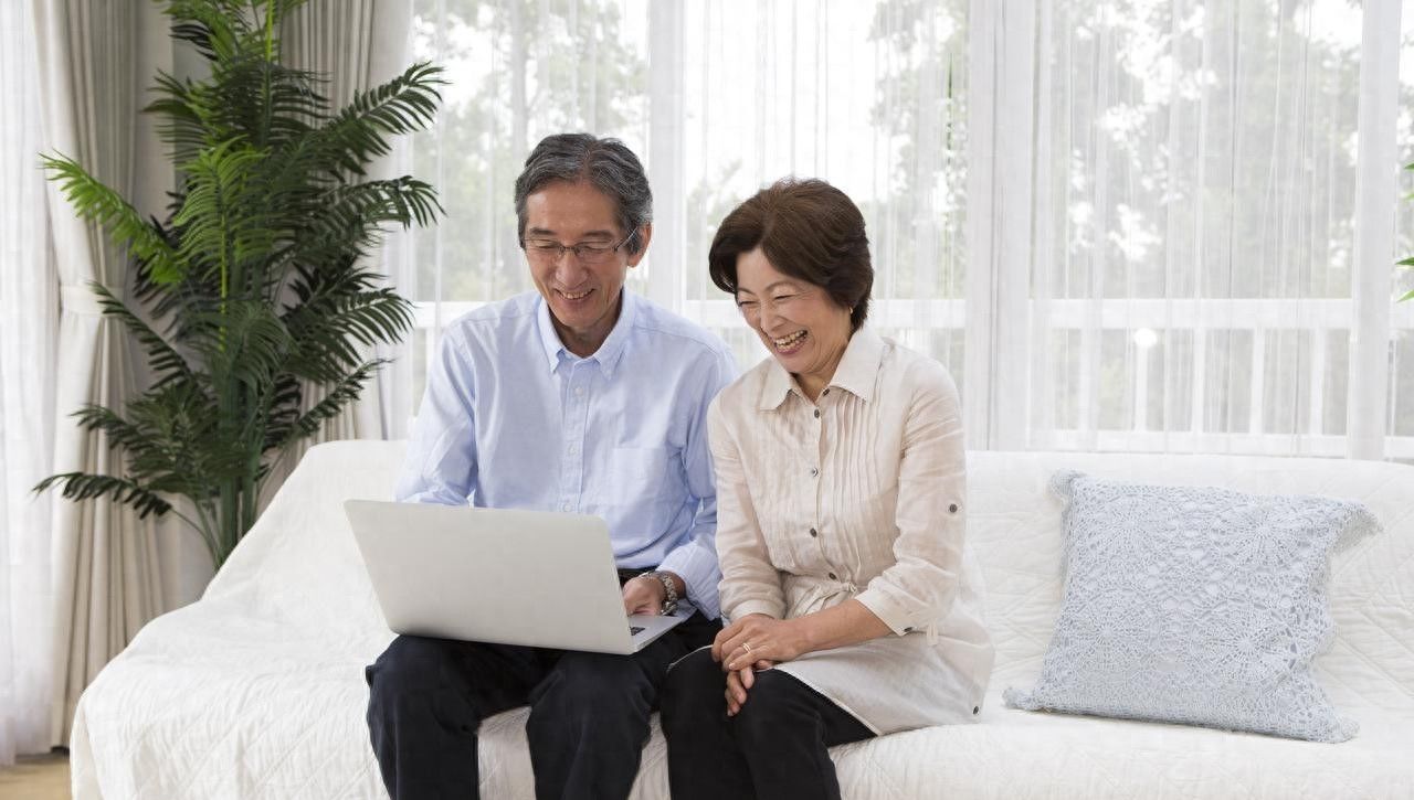 中老年人用电脑不犯愁!20 个 “贴心设置”:超实用,一看就会 - 鹿快