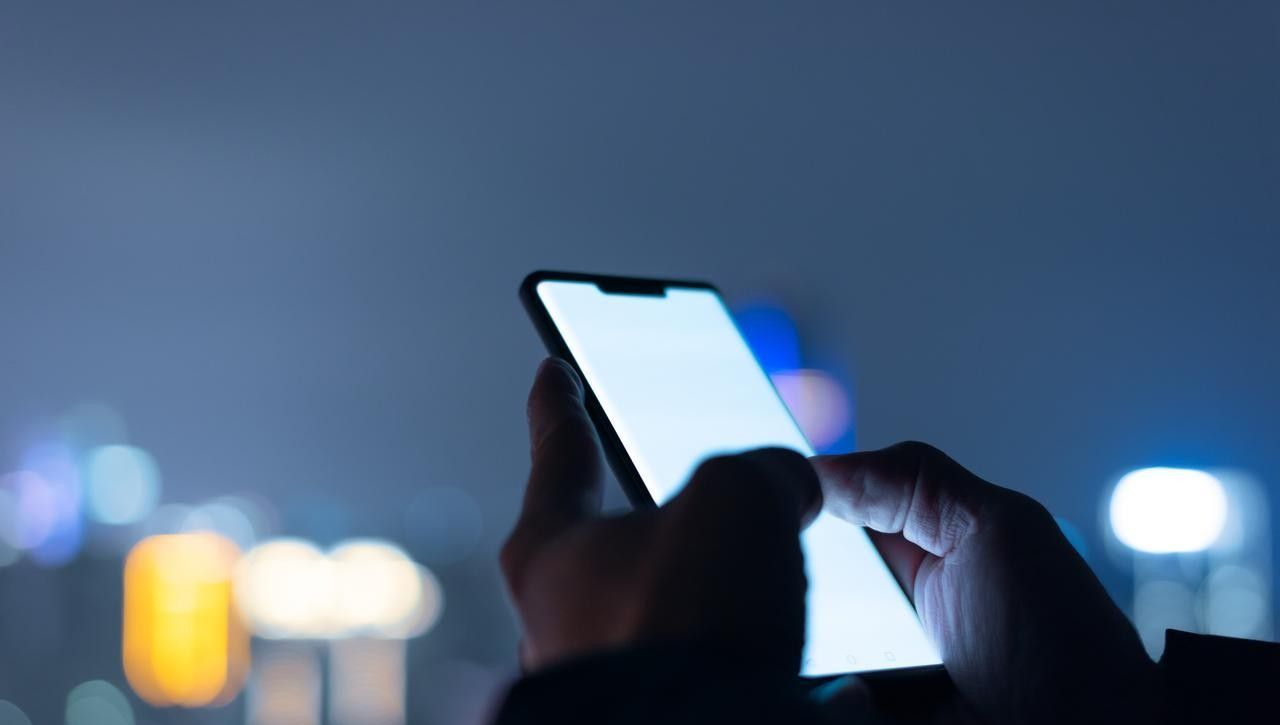 手机越用越卡，别急着换新的！这几招让它提升流畅度！ - 鹿快