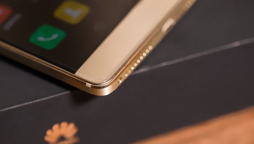 性能卓越 延续经典 - 华为Mate 8评测