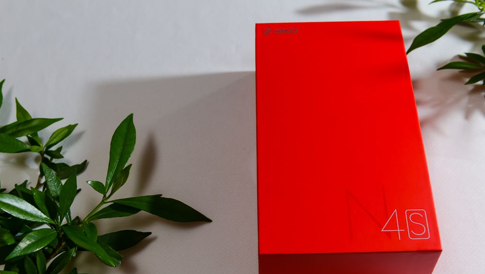 千元手机性价比之王-360手机N4S开箱。 - 鹿快