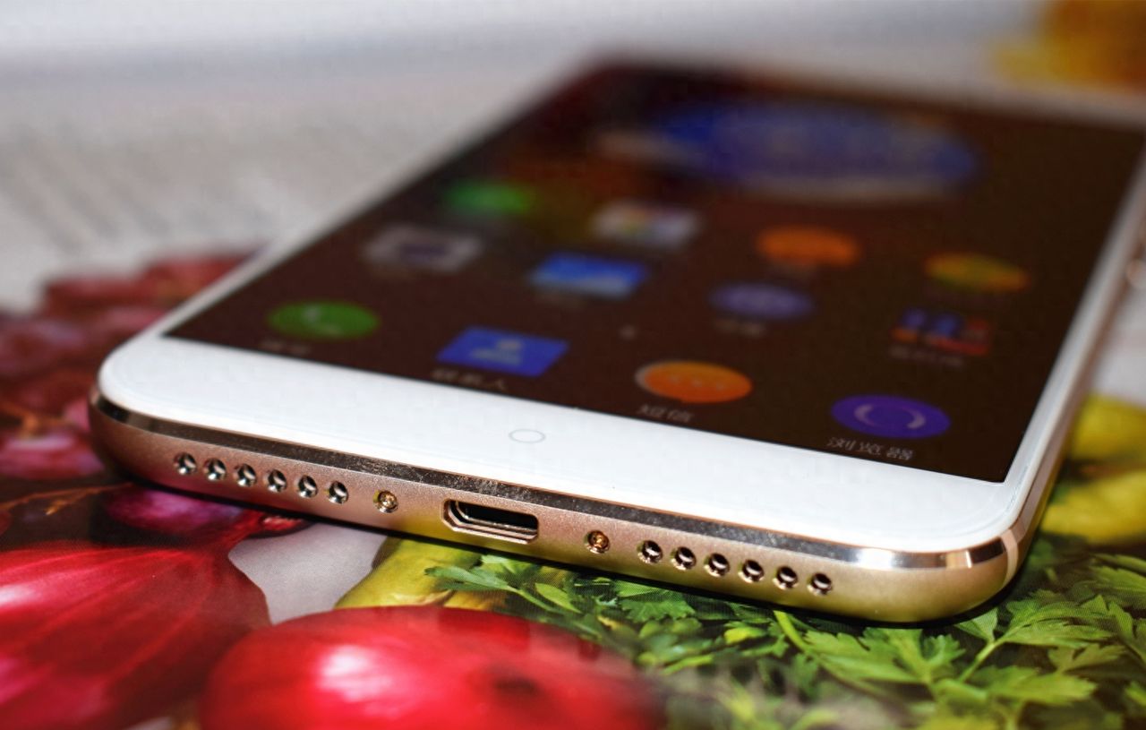 千元机王者:360 N4S - 鹿快