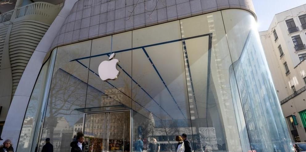 苹果4万亿帝国换帅!造iPhone的特努斯将接库克班?