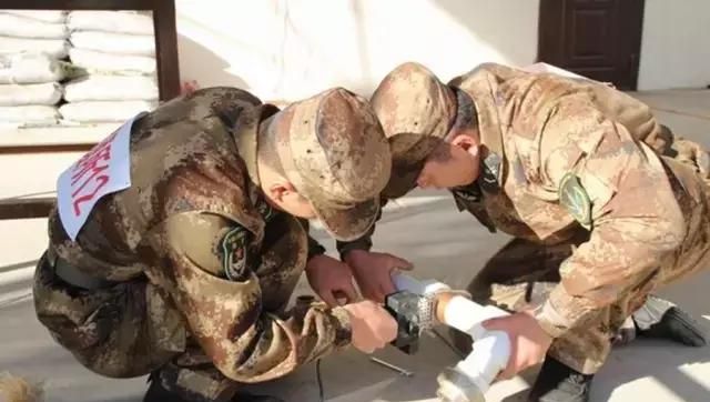 word天,军人这些爆表的专业技能你见过几样?