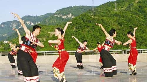 为啥提黄土高坡,陕西总括号标“陕北”?陕西三兄弟指谁?