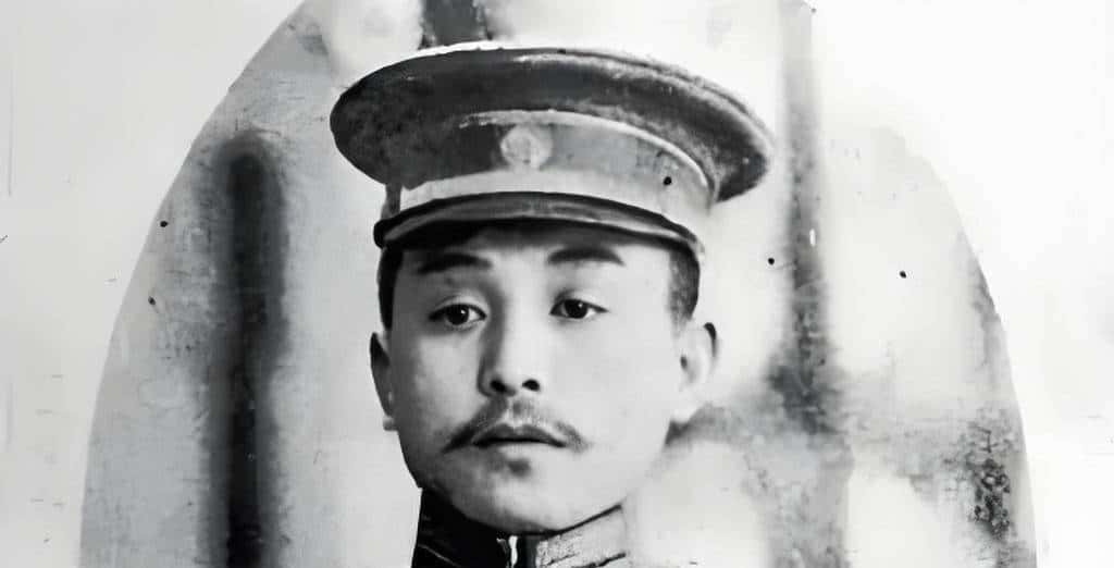 袁世凯的死敌为何没被清算?阎锡山竟靠双面人策略全身而退 - 鹿快