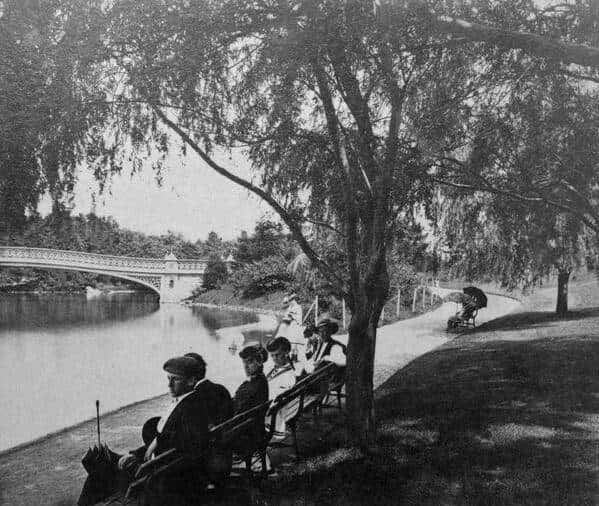 纽约时报|为何不欢迎你坐下?纽约的公共长椅正在缓慢消亡