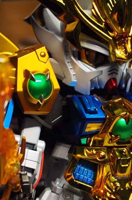 SD比例加大版精涂刘备高达模型