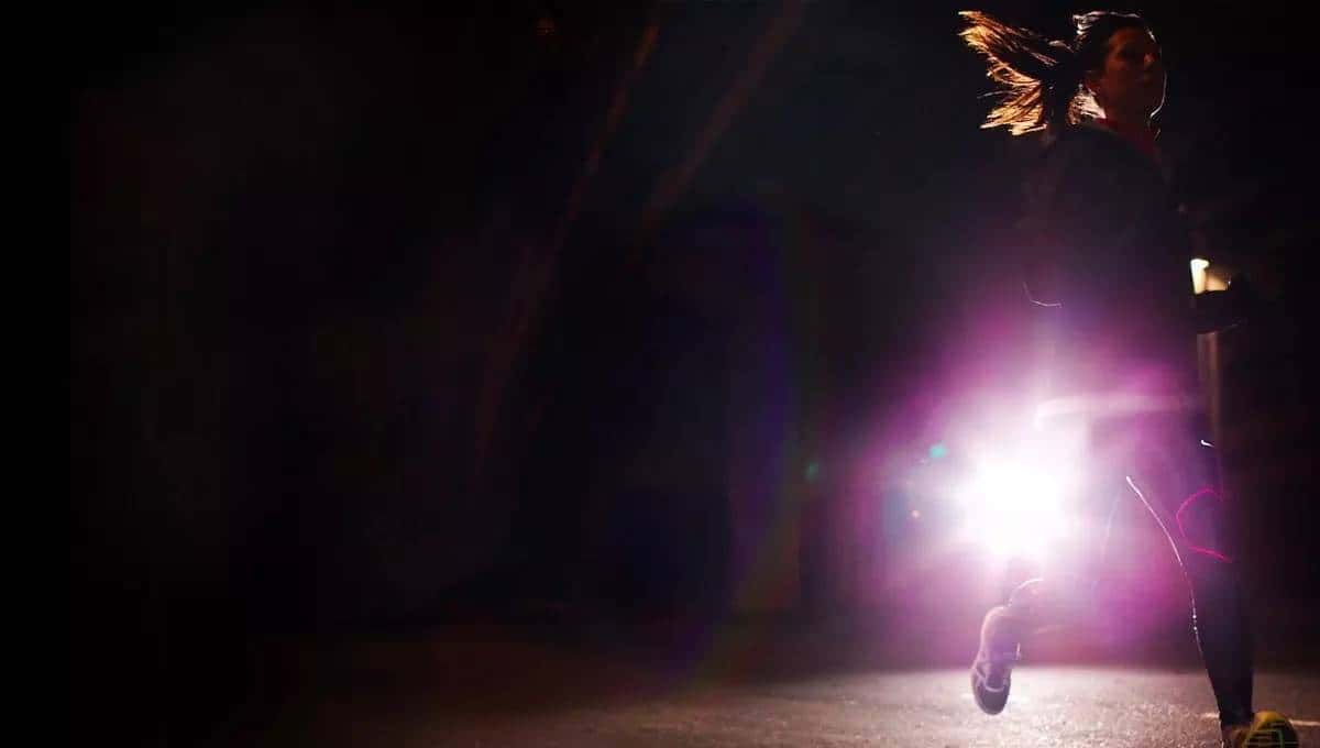 天黑没灯就是瞎！帮你挑了13款灯应付各种黑夜！