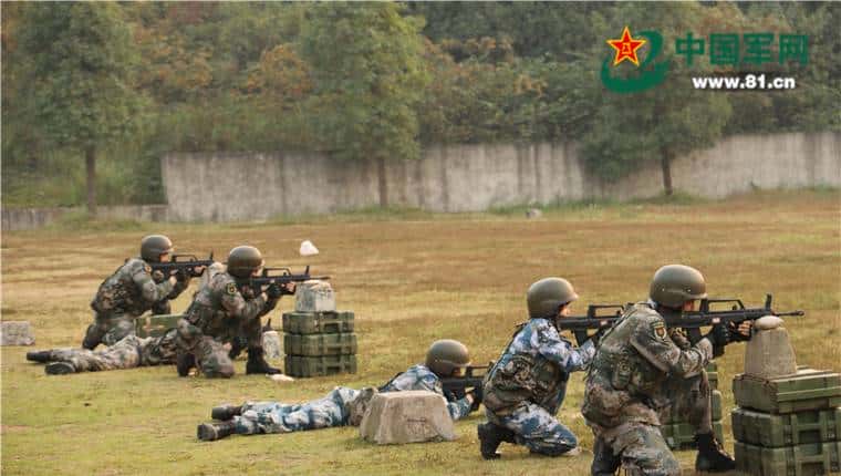 国防科大的特战训练，为你骄傲鼓掌！