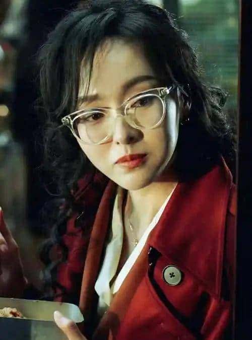 王家卫跌落神坛,滤镜碎了一地! - 鹿快