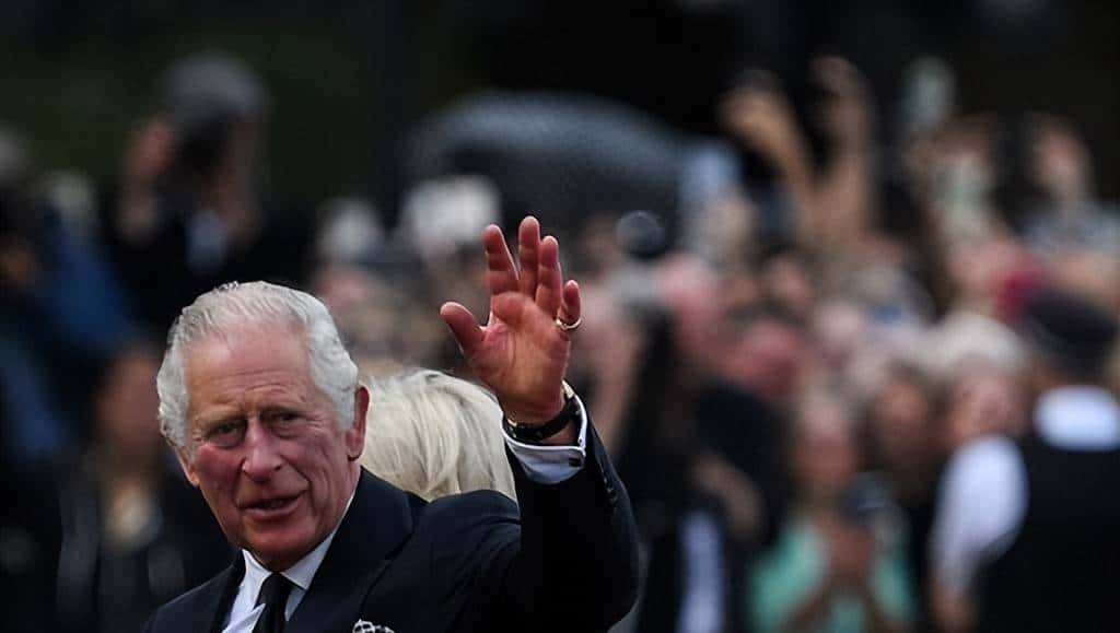 中文媒体对英国新国王译名不一致 哪个更合适?