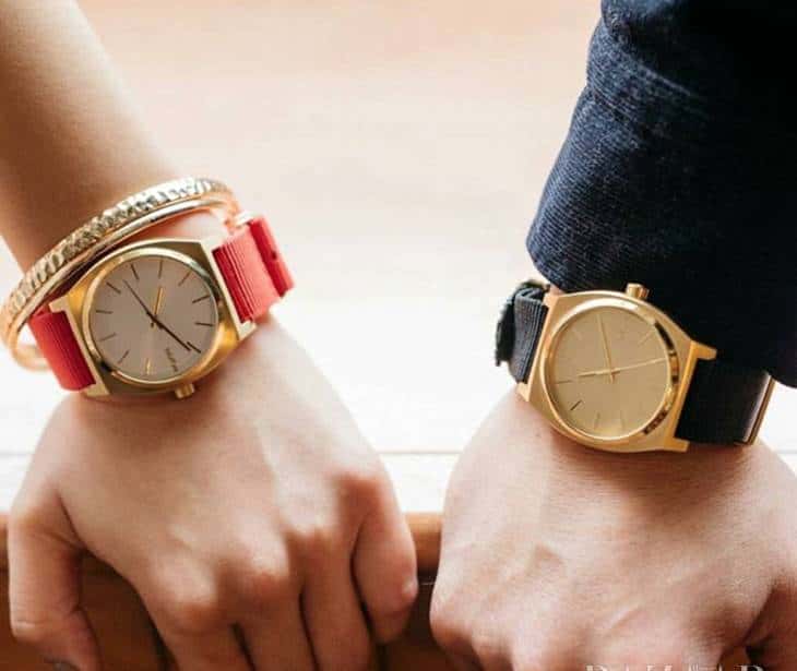 听说情人节快来了?我发现戴“对”表才是正确撒狗粮的方式!