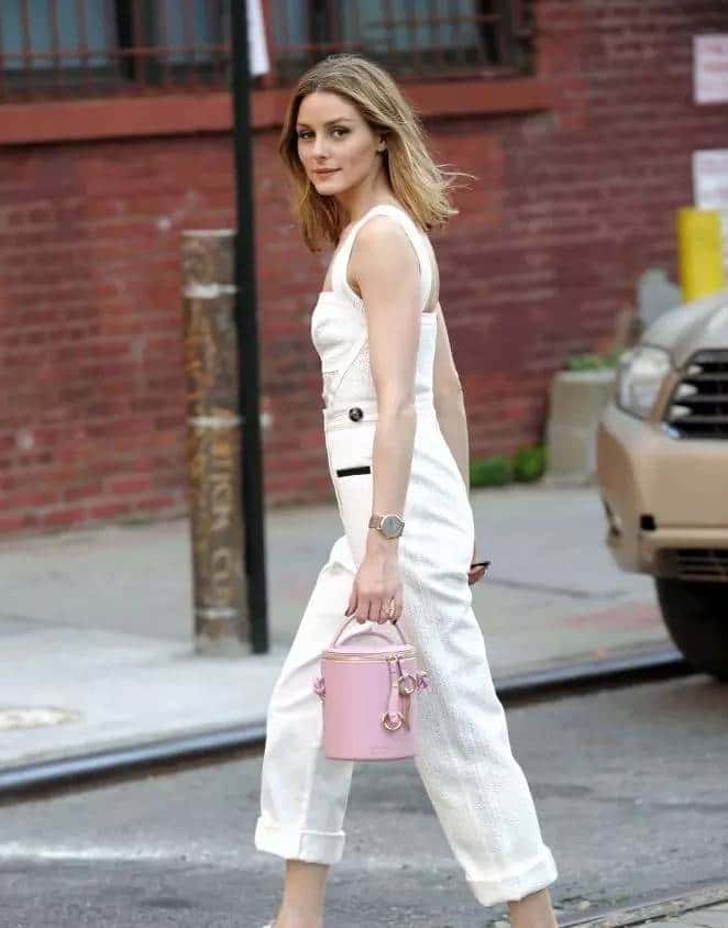 是唐艺昕的蓝纱裙仙气十足,还是杨颖的黑白裙更优雅?