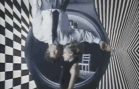 听说情人节快来了?我发现戴“对”表才是正确撒狗粮的方式!