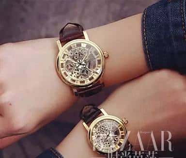 听说情人节快来了?我发现戴“对”表才是正确撒狗粮的方式!