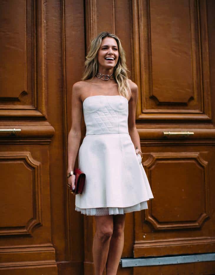 听说美的人儿都在穿这条小白裙！不信你看Baby、诗诗和汤唯