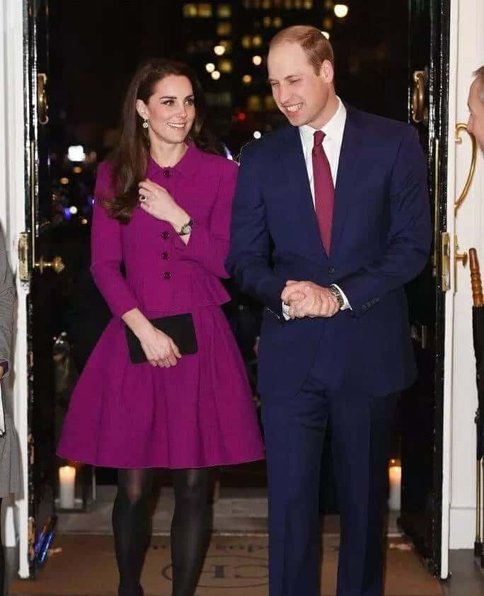 听说情人节快来了?我发现戴“对”表才是正确撒狗粮的方式!