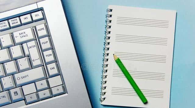 【办公技巧】：Word页眉中的下横线如何快速去除？