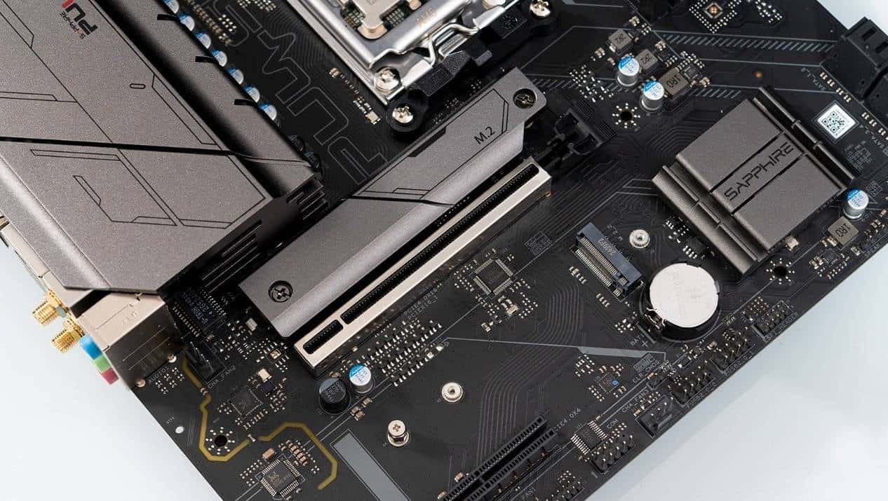 蓝宝石AMD RADEON Pulse 脉动 B650M WIFI主板评测:能打能超的性价比之王