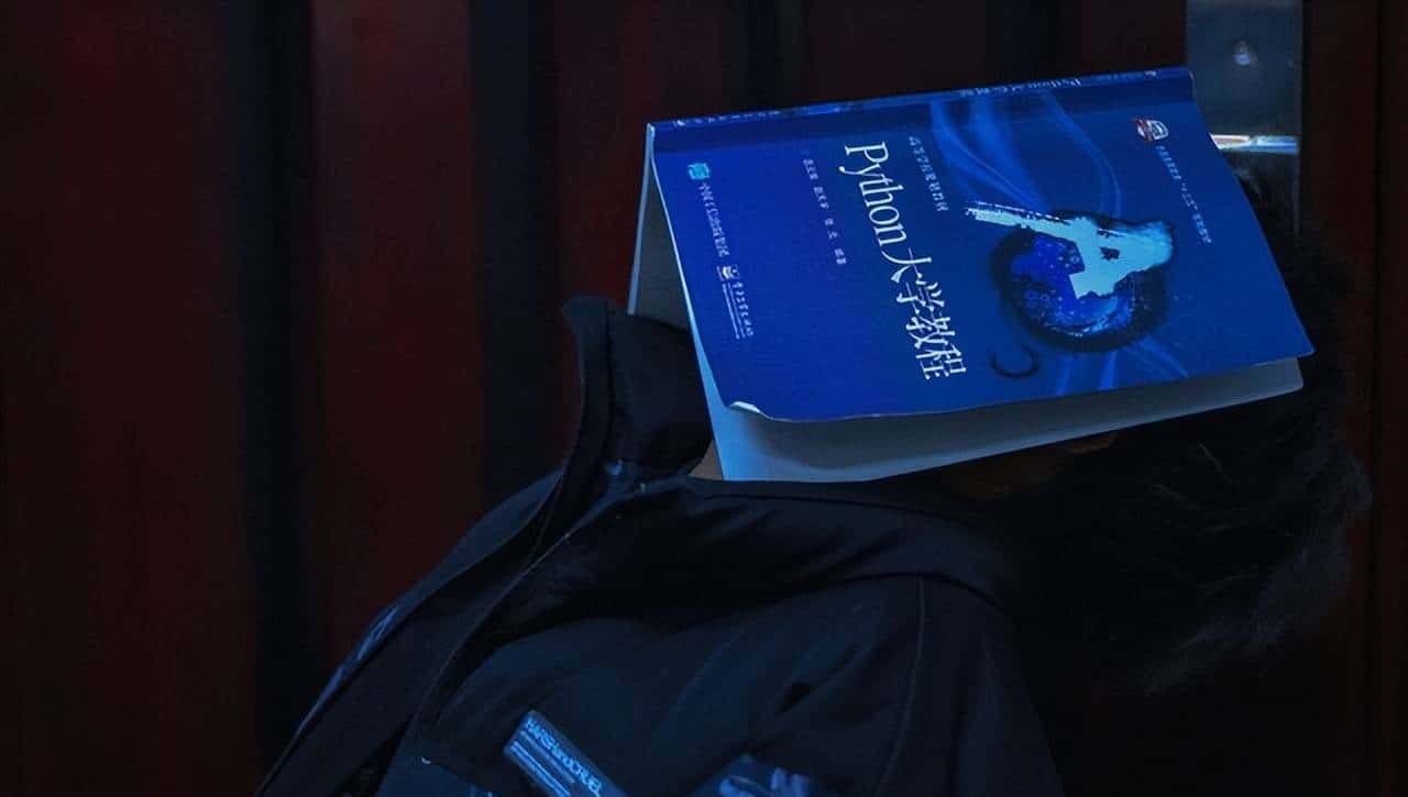 Python小白必看 90%的人栽在这5个坑里！避开 3个月从小白到接单