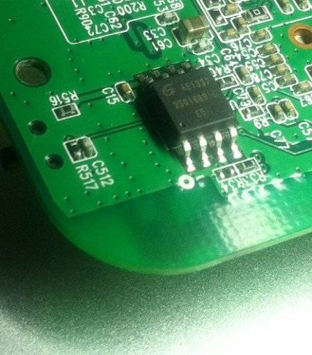 给路由器更换flash（结尾有彩蛋）