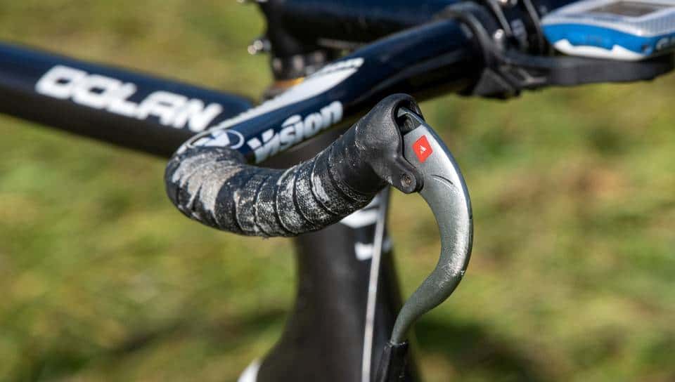 还有哪里可以锯掉？赛场上的9辆超轻公路车