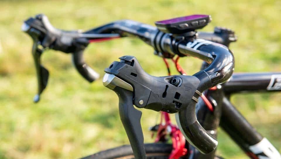 还有哪里可以锯掉？赛场上的9辆超轻公路车