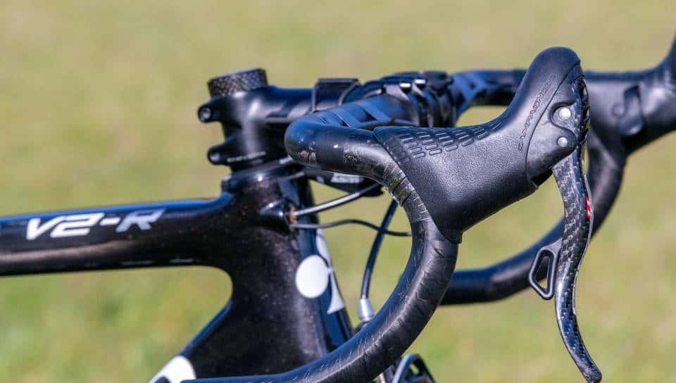 还有哪里可以锯掉？赛场上的9辆超轻公路车