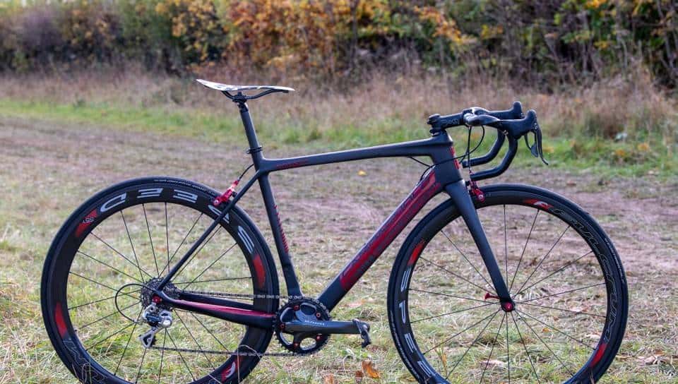 还有哪里可以锯掉？赛场上的9辆超轻公路车