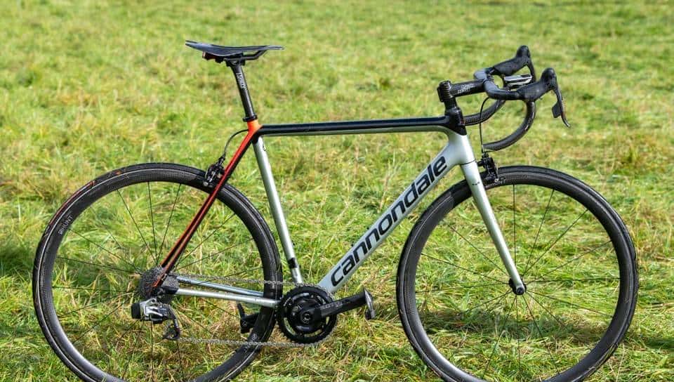 还有哪里可以锯掉？赛场上的9辆超轻公路车