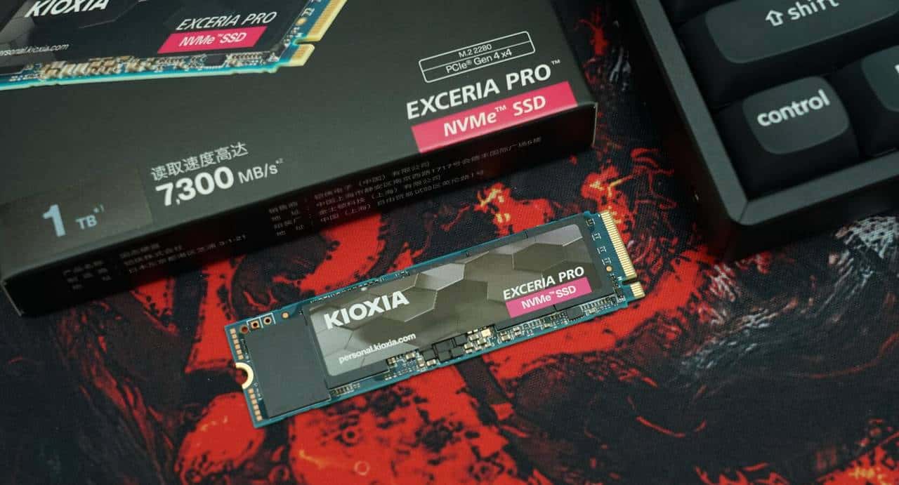 1GB缓存+原厂TLC颗粒:铠侠极至超速PRO SE10 1TB PCIe4.0固态硬盘