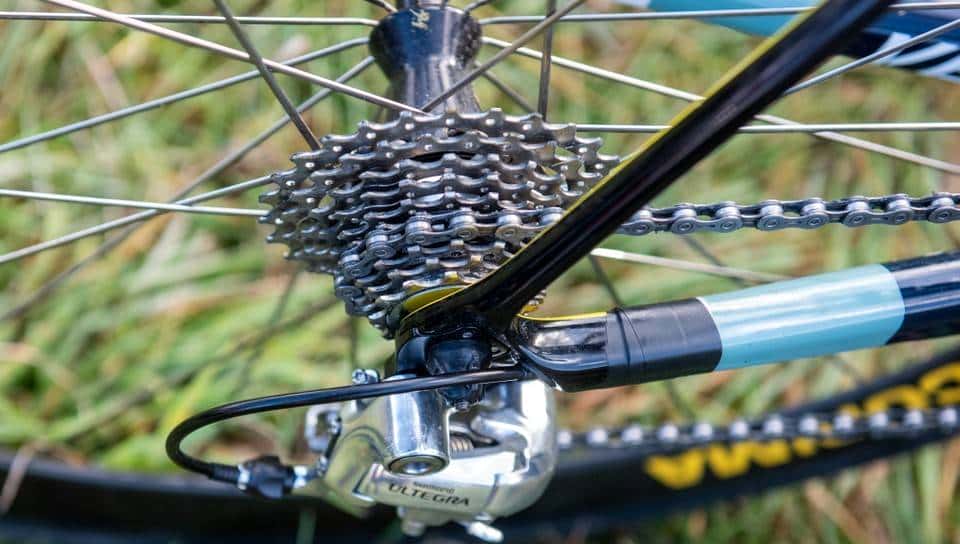 还有哪里可以锯掉？赛场上的9辆超轻公路车