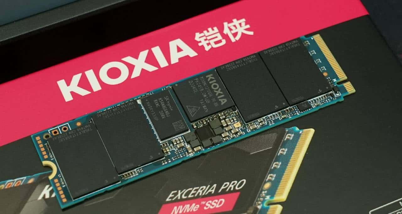 1GB缓存+原厂TLC颗粒:铠侠极至超速PRO SE10 1TB PCIe4.0固态硬盘