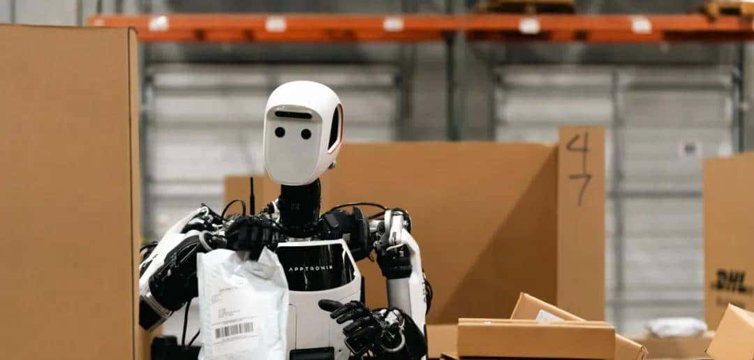 GPT-5 的雏形；OpenAI如何研发Agent；中国大厂投更多算力｜AI月报