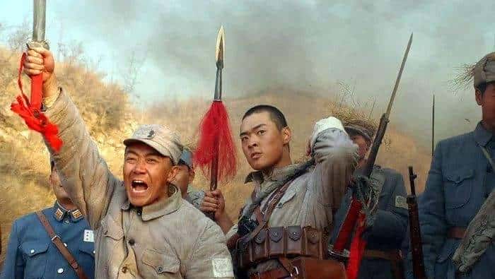 才播3集斩获2个收视冠军、1.7亿播放量，网友：军旅戏就该这么拍