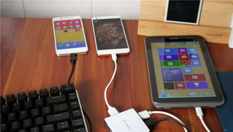 实测这个集线器接口完爆电脑原配USB 3.0接口，真让人汗颜