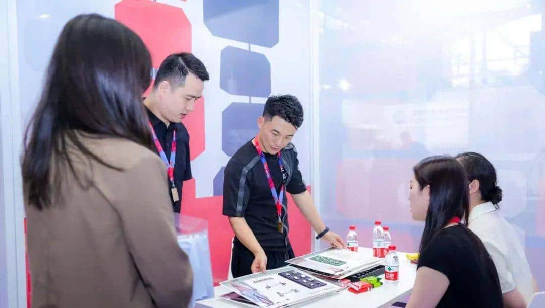 踏浪先行!2024中国纺联大湾区纺博会今日启幕!