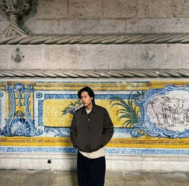 爆改普通男生！运动夹克这么穿，让你悄悄卷死同龄人。 - 鹿快