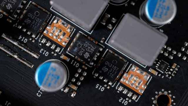 耕升 GeForce RTX 4060 踏雪显卡评测:高性能低功耗,再续甜品荣光