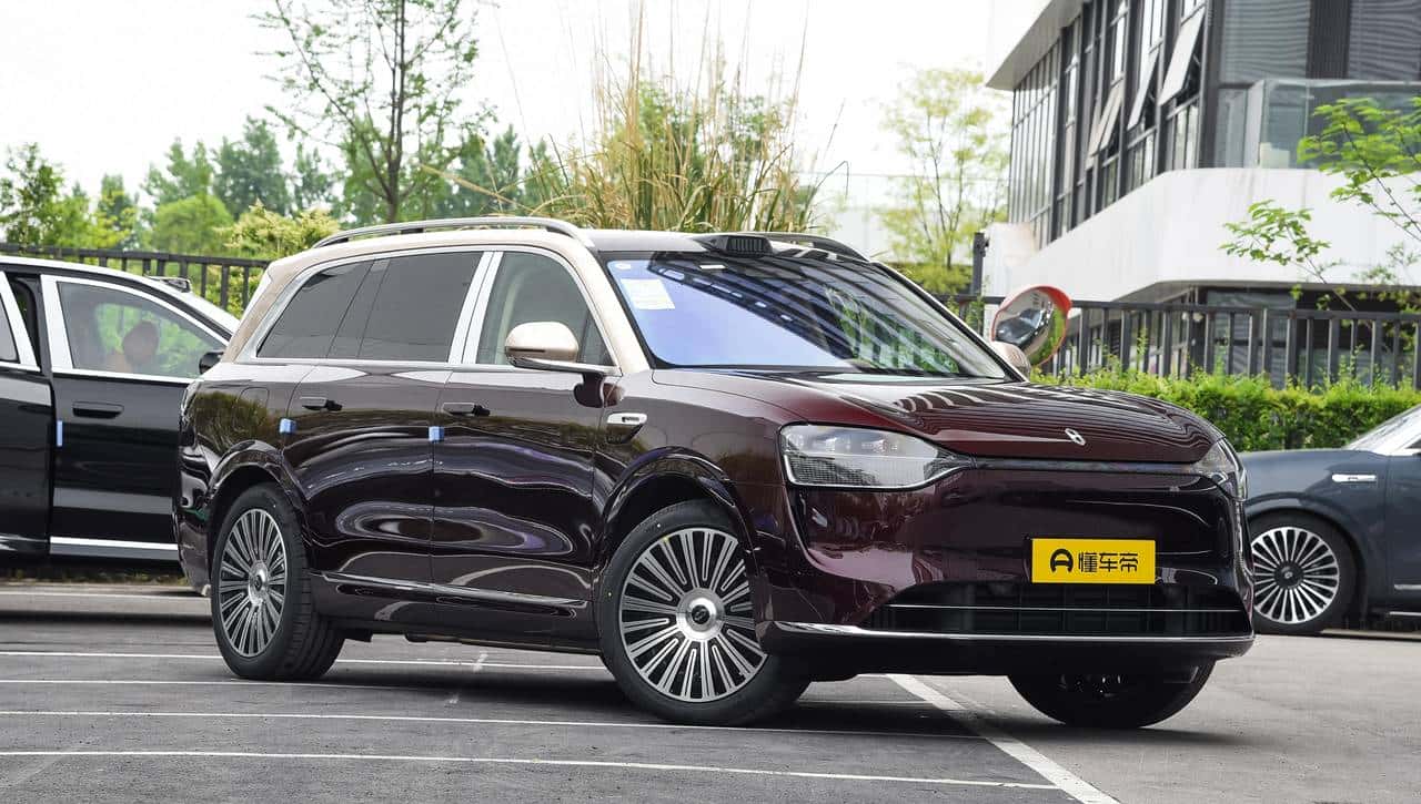 大型SUV对决！问界M9 VS 领克900，谁才是全能之选？ - 鹿快