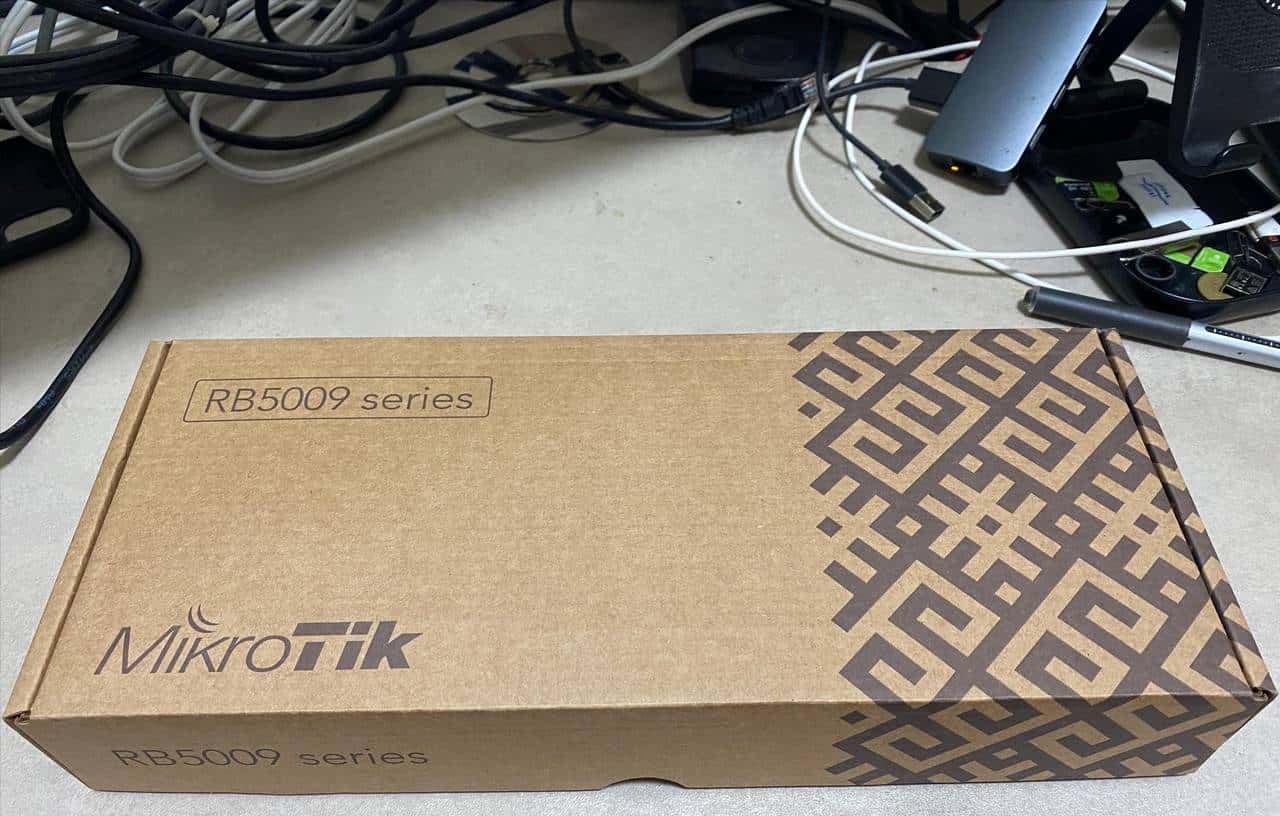 剁手Mikrotik RB5009UG+S+IN 纯开箱