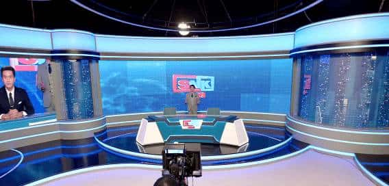 AI「Man姐」上岗，真人反倒成冒牌货？