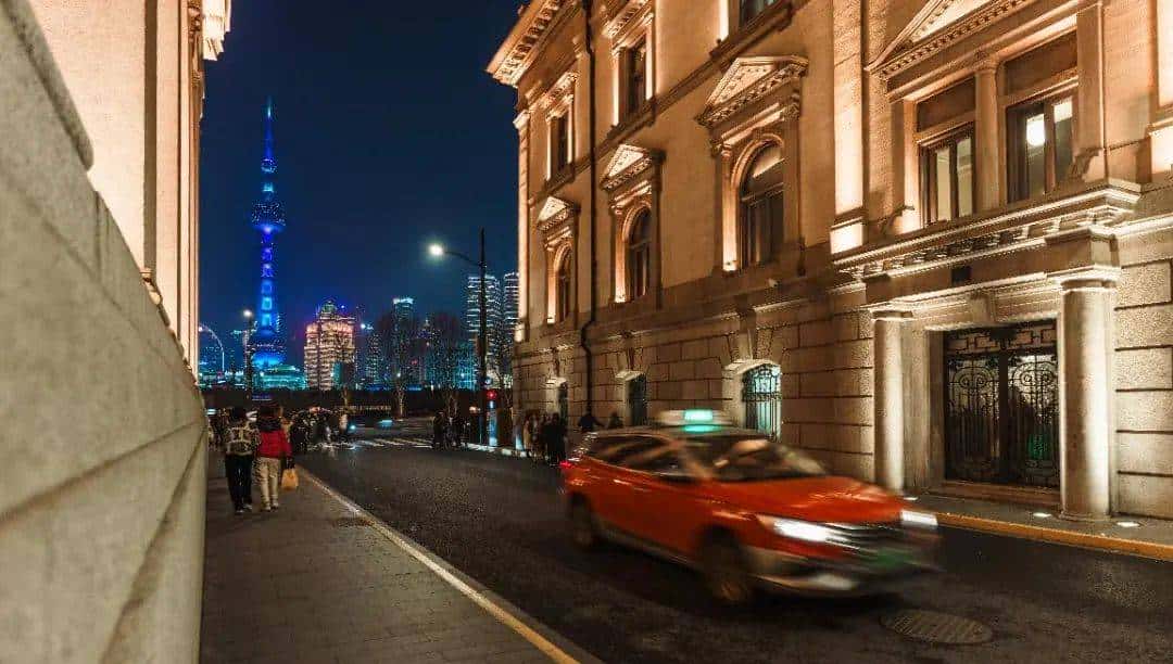 最轻便的挂机变焦，我选腾龙20-40/2.8