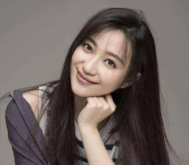 两性交往、刺激女人荷尔蒙的6个“心”开关，让她彻底为你折服！