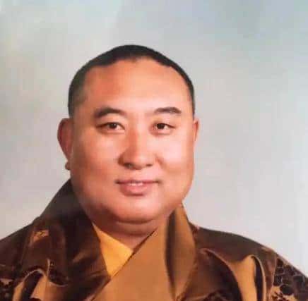 29年前，十一世班禅额尔德尼·确吉杰布是怎样被认定为活佛的？ - 鹿快