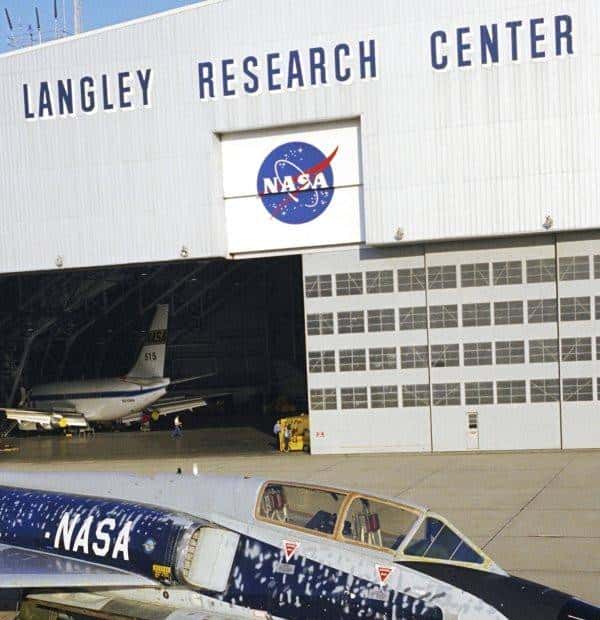 美国那些超级战机是怎样研制出来的？用一千多次雷击测试极限性能