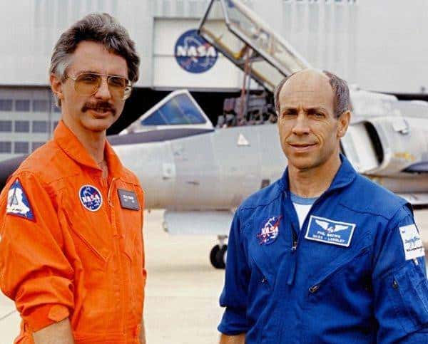 美国那些超级战机是怎样研制出来的？用一千多次雷击测试极限性能